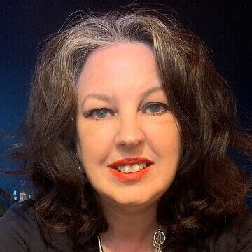 Kelsey Walker (Savills)