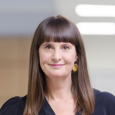 Head and shoulders photo of Kate Henderson